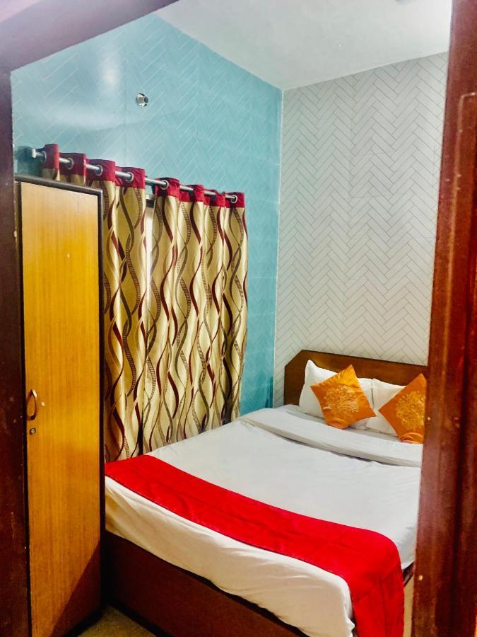 Hostel Bengal -100m From Park Circus 7 Point