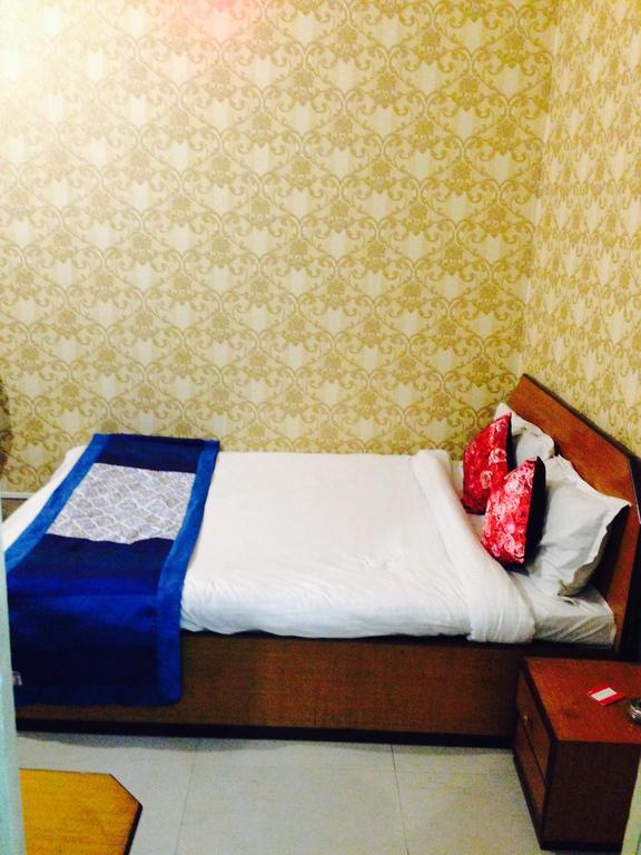 Hostel Bengal -100m From Park Circus 7 Point